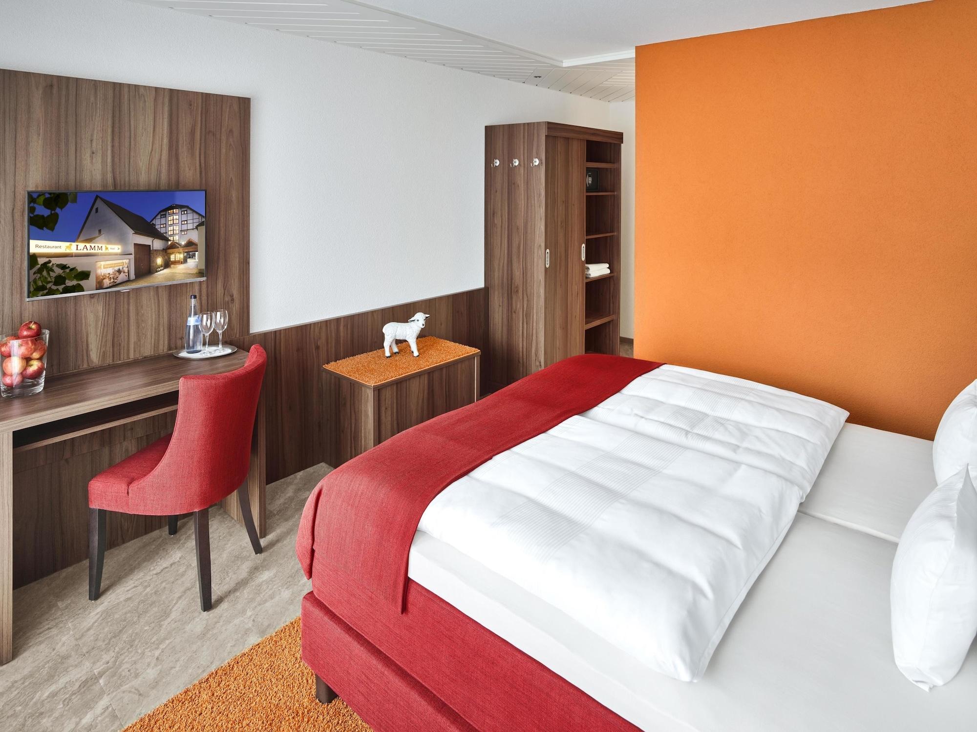Hotel Lamm Ostfildern Bagian luar foto