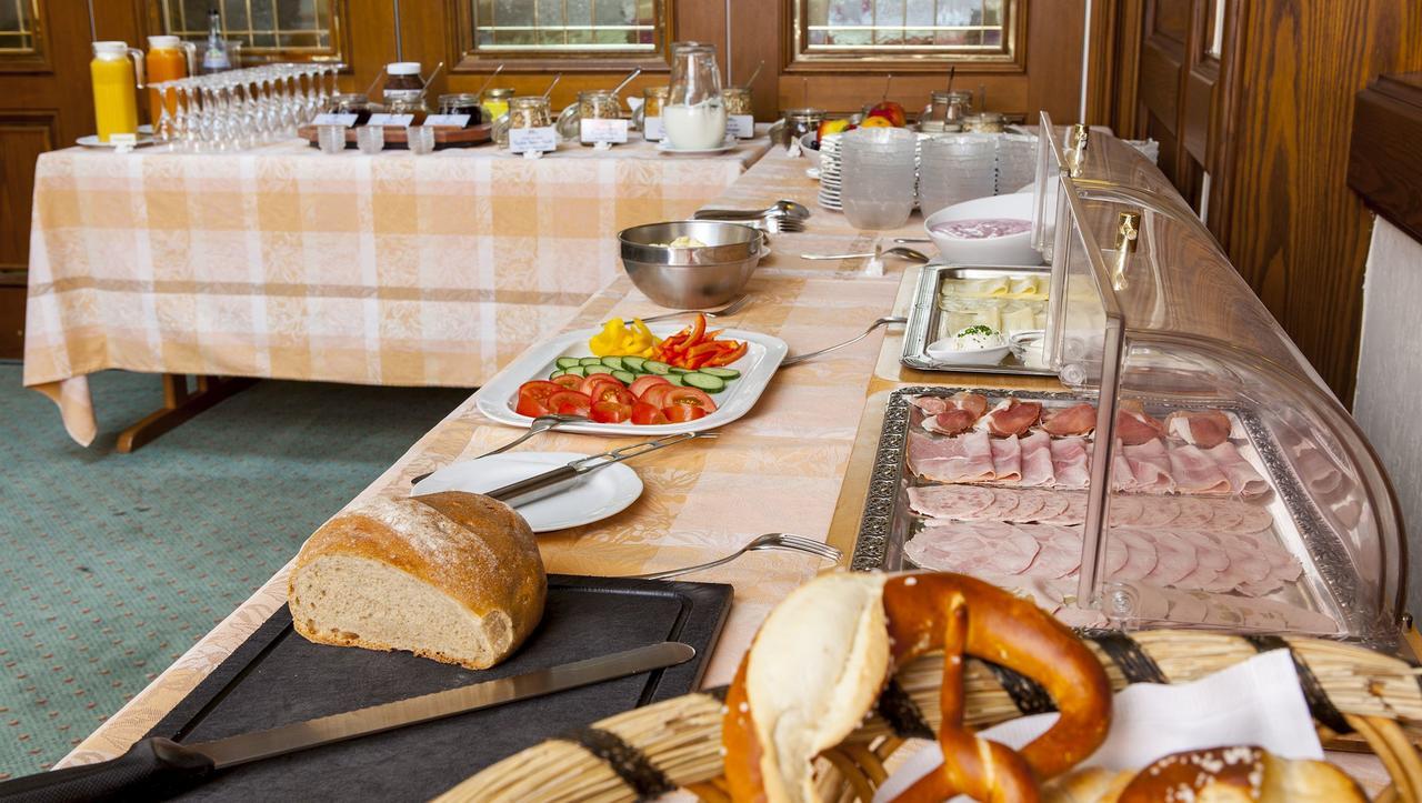 Hotel Lamm Ostfildern Bagian luar foto