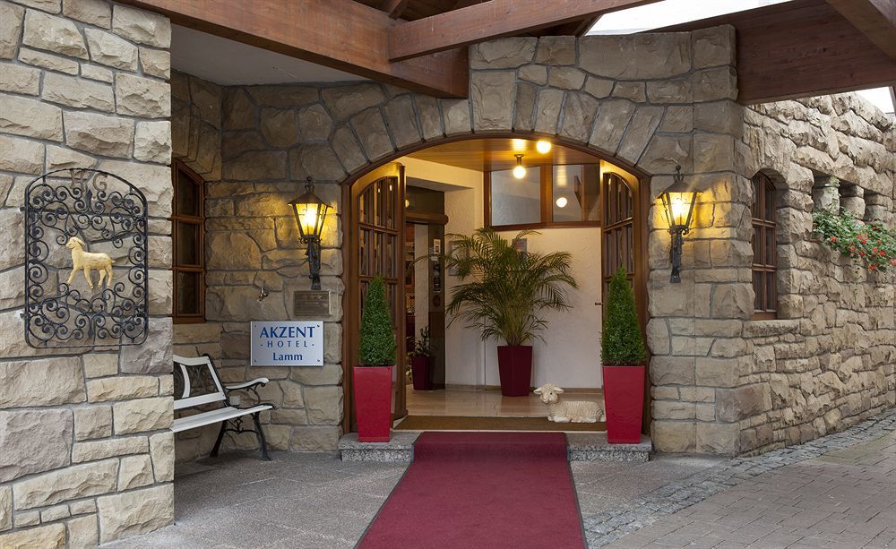 Hotel Lamm Ostfildern Bagian luar foto