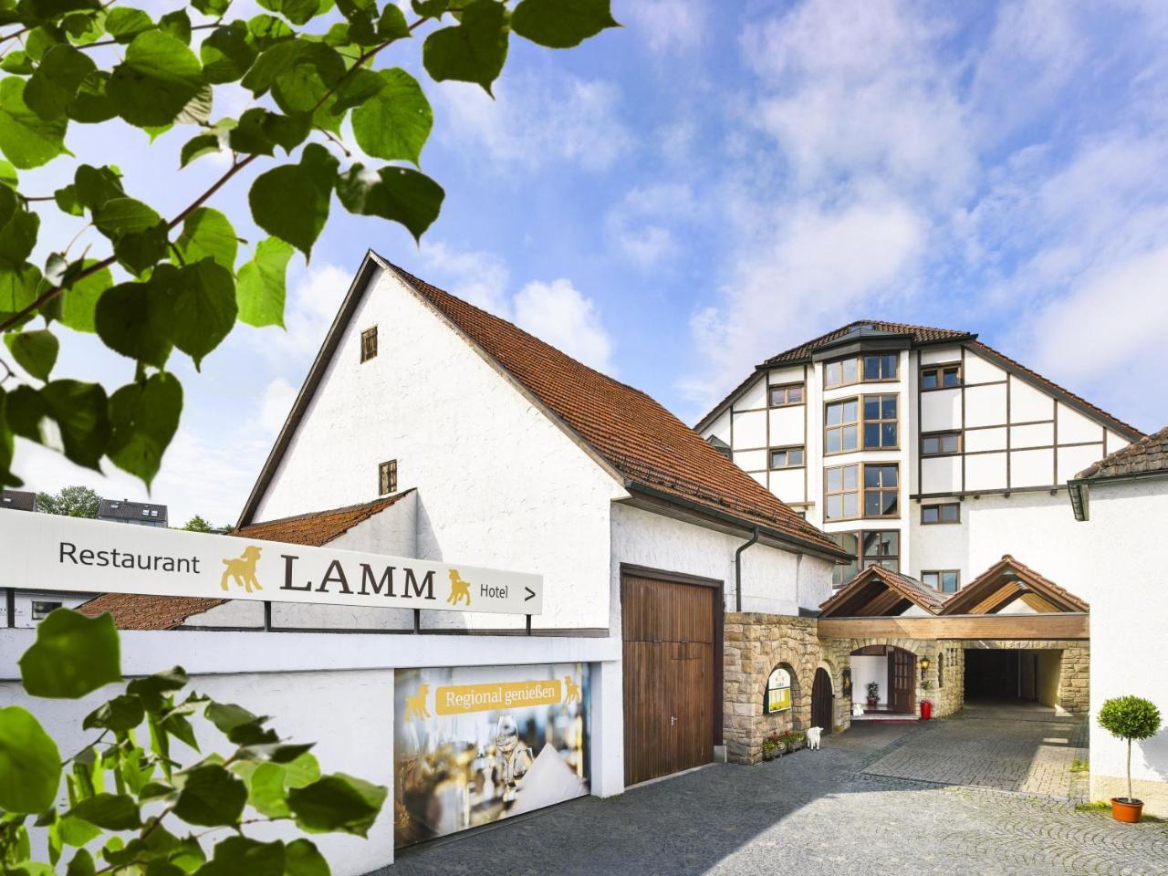 Hotel Lamm Ostfildern Bagian luar foto
